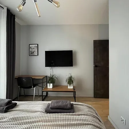 Yellow - Bastion Walowa Ev Center Free Parking In Garage Appartement Gdańsk