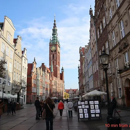 Yellow - Bastion Walowa Ev Center Free Parking In Garage *